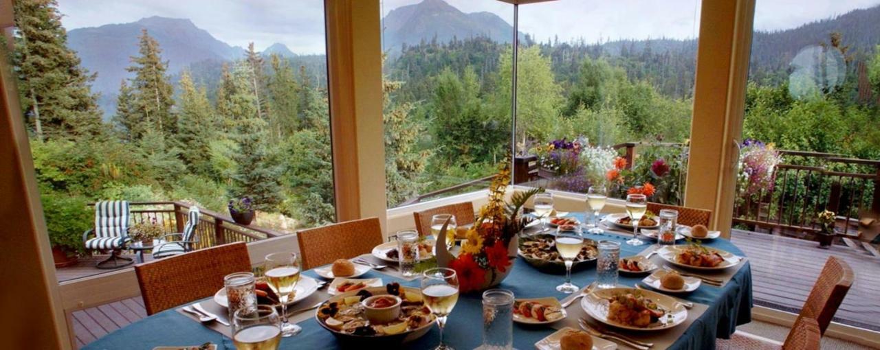 Stillpoint Lodge - All-Inclusive Halibut Cove Exteriör bild